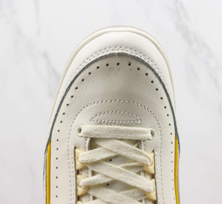 Air Jordan 2 Retro Low craft Melon Tint