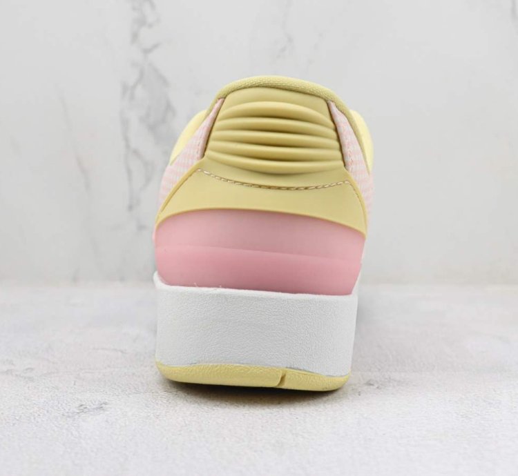 Air Jordan 2 Retro Low craft Seersucker