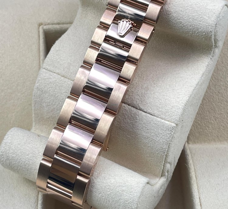 Rolex Day-date 36 Pink Sundust Diamond Dial New Unworn 2022 Full Set Box Papers