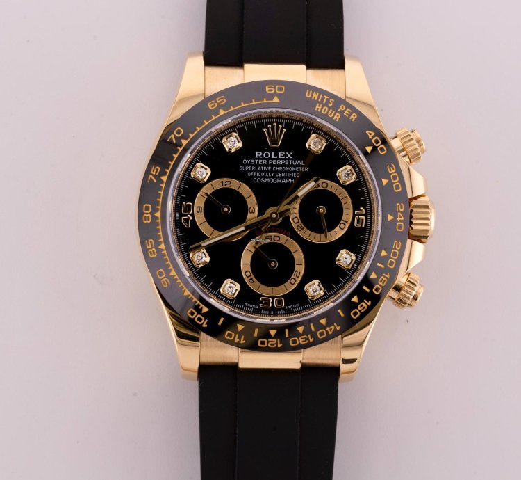 Rolex Daytona 2022 Daytona Yellow Gold Oysterflex Black Diamond Dial 126518ln