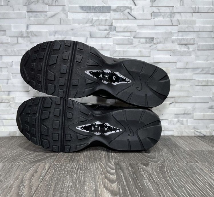 Supreme Nike Air Max 96 Black