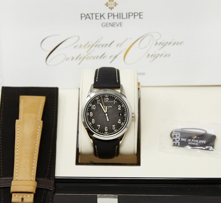 Patek Philippe Calatrava Tiffany Co Calatrava White Gold Gray Dial complete Set 2022 Mint Extra Strap