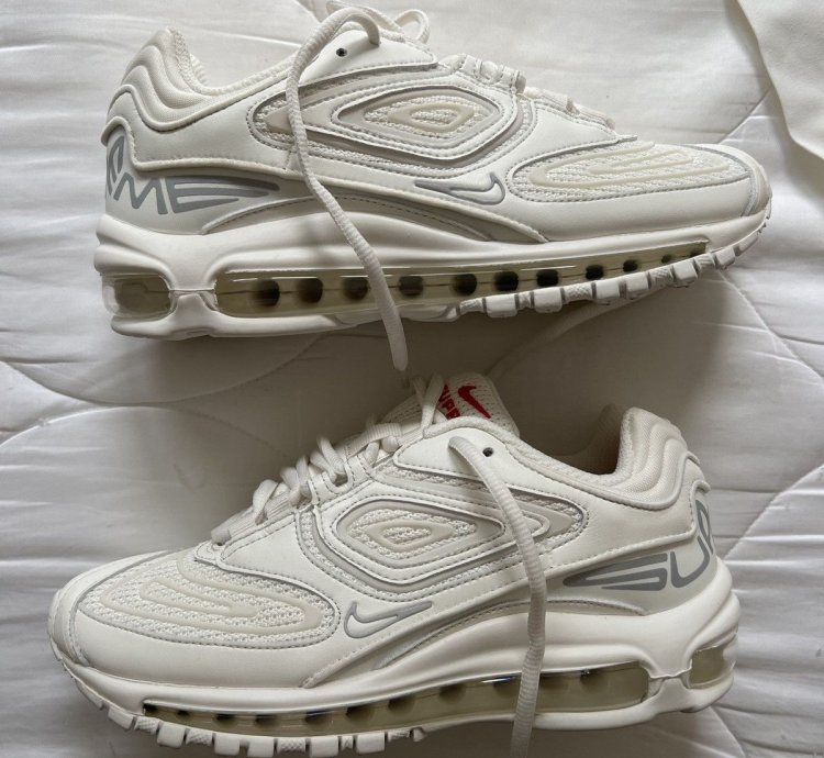 Supreme Nike Air Max 98