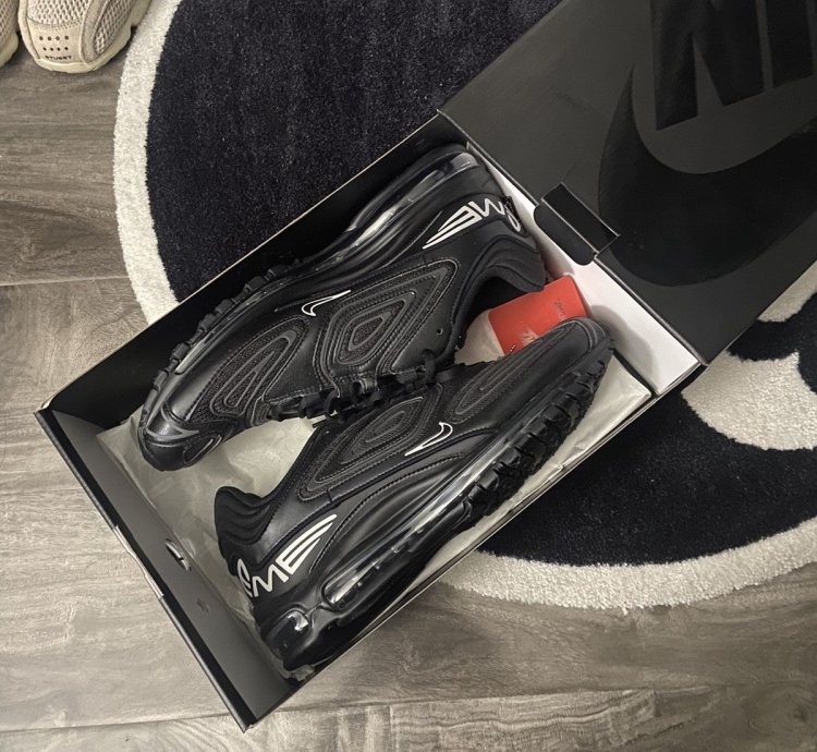 Supreme Nike Air Max 98 Sp