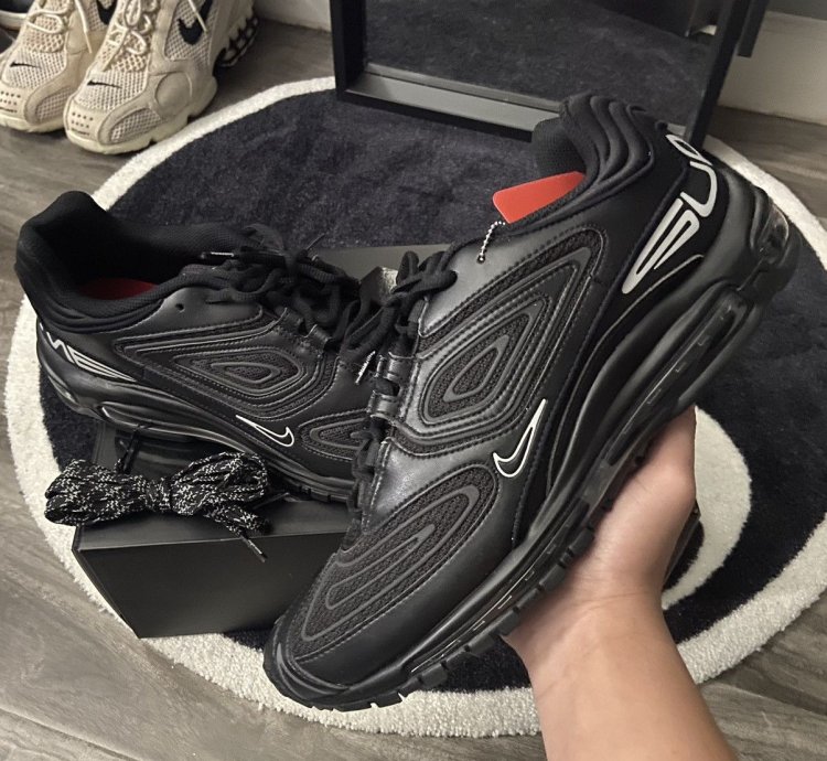 Supreme Nike Air Max 98 Sp