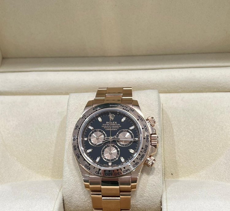 Rolex Daytona 2022 Rose Gold Daytona Black Dial Box And Papers 116505
