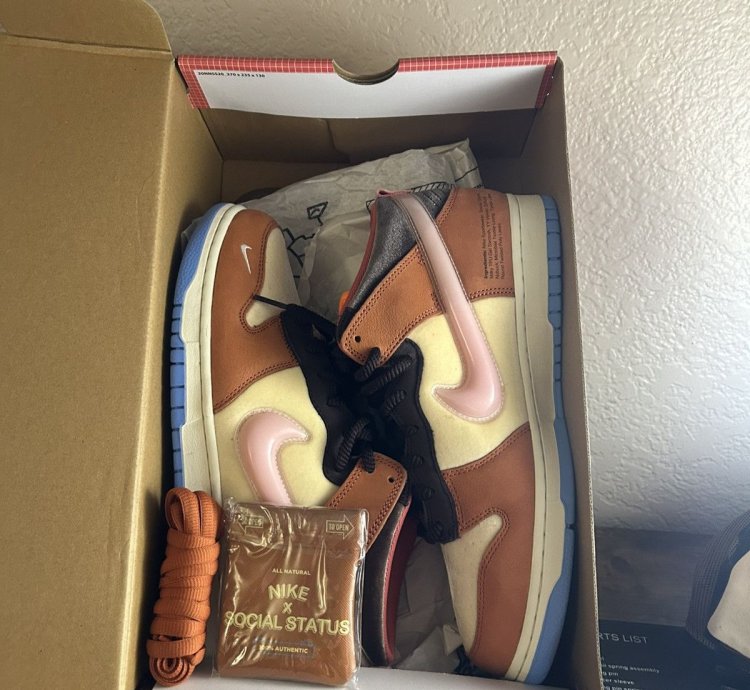 Nike Sb Dunk Mid Social Status Free Lunch Chocolate