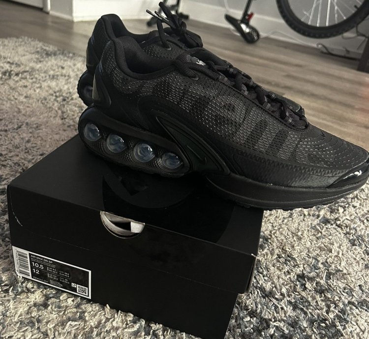 Supreme Nike Air Max Dn Black Galactic Jade