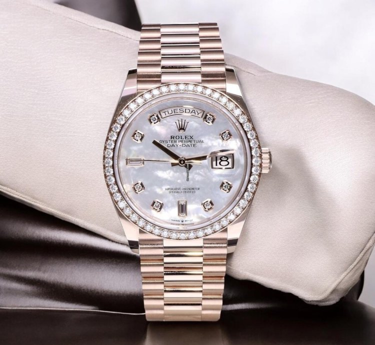 Rolex Day-date 36 President Rose Gold Pearl Dial Diamonds 36 Mm Unworn 2022