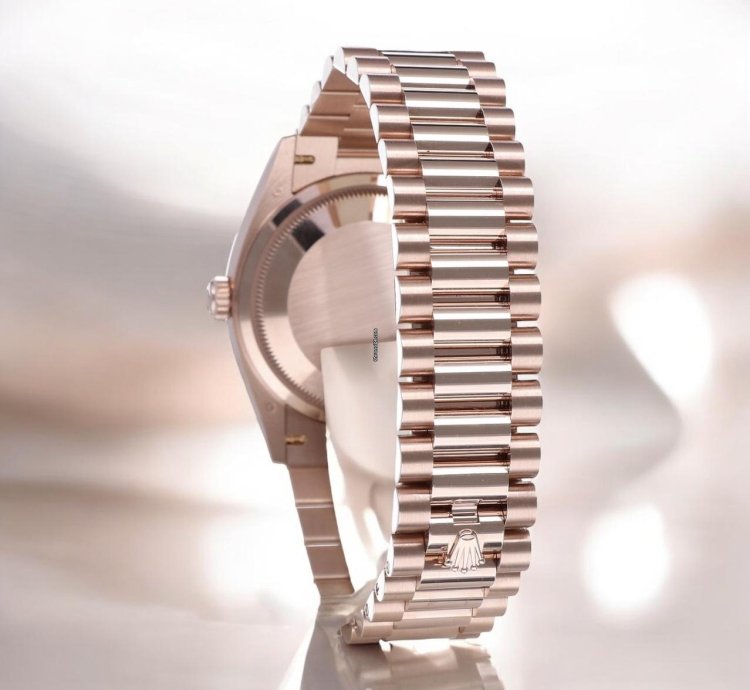 Rolex Day-date 36 President Rose Gold Pearl Dial Diamonds 36 Mm Unworn 2022