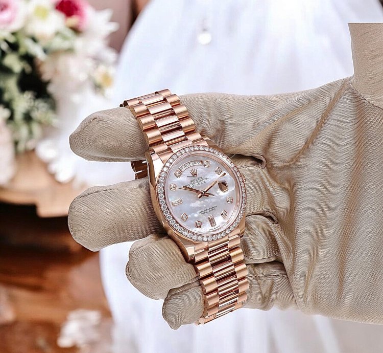 Rolex Day-date 36 President Rose Gold Pearl Dial Diamonds 36 Mm Unworn 2022