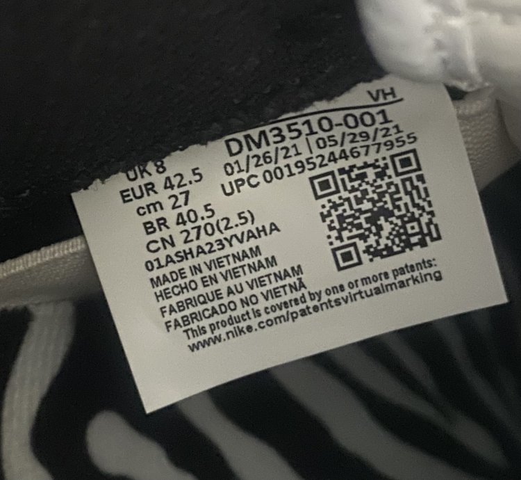 Nike Sb Dunk Quartersnacks Zebra