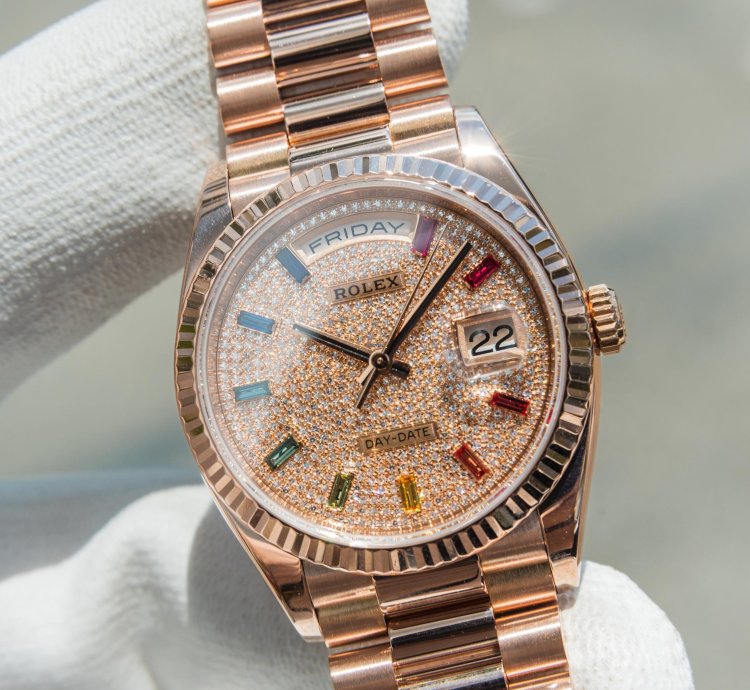 Rolex Day-date 36 Rainbow Baguette - Diamond Paved Dial