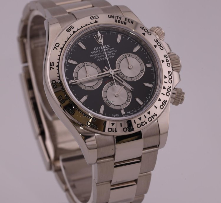 Rolex Daytona 2023 Cosmograph Daytona White Gold Black Dial 126509