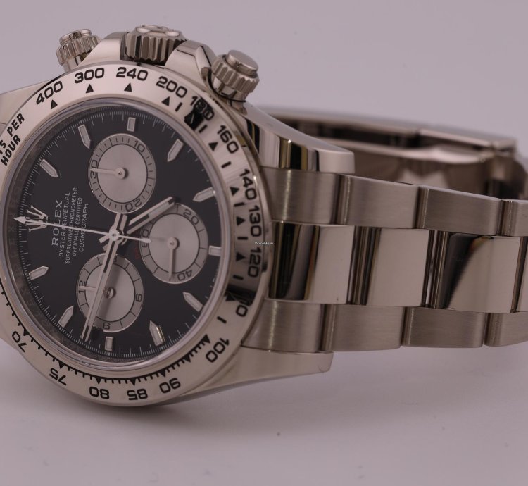 Rolex Daytona 2023 Cosmograph Daytona White Gold Black Dial 126509