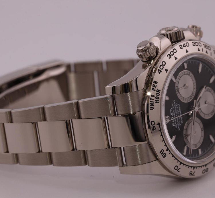 Rolex Daytona 2023 Cosmograph Daytona White Gold Black Dial 126509