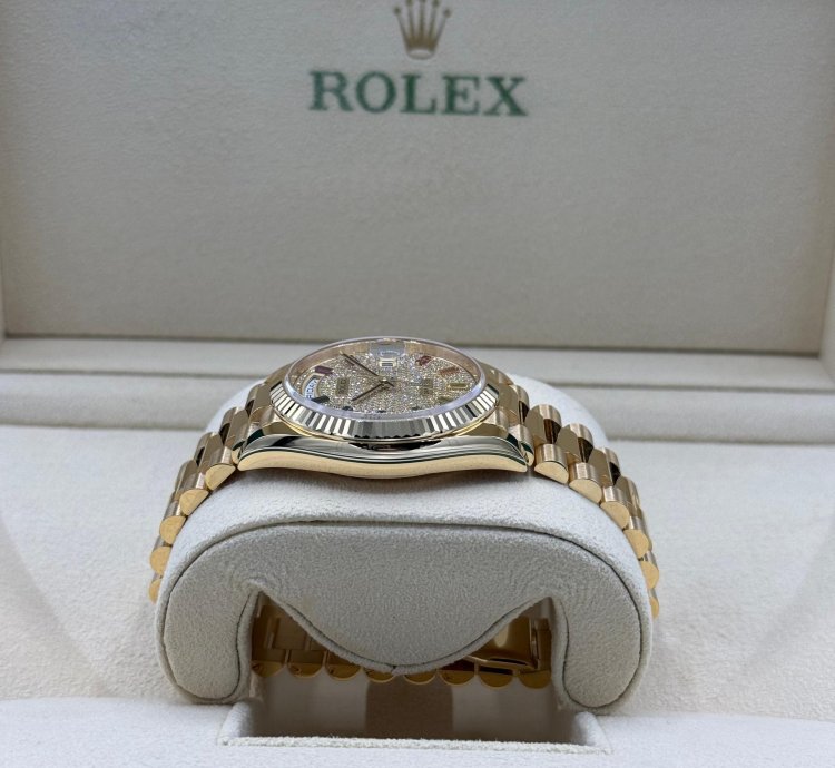 Rolex Day-date 36 Rainbow Sapphire Diamonds Dial Factory Set New