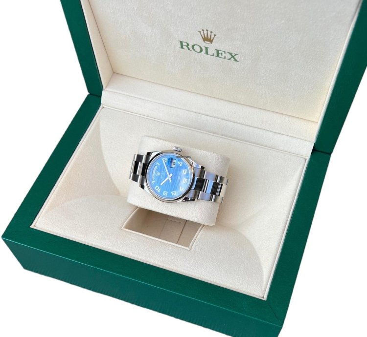 Rolex Day-date 36 Ref 118209 18k White Gold Rare Blue Wave Dial New Rolex Service Guarantee
