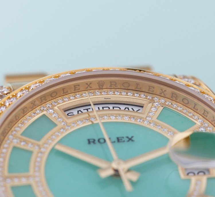Rolex Day-date 36 Ref 118388 Carousel Green Jade Dial Diamond Dial Bezel And Shoulders 18k Yellow Gold