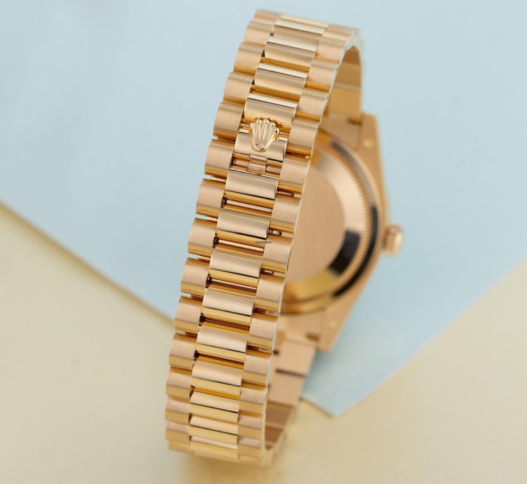 Rolex Day-date 36 Ref 118388 Carousel Green Jade Dial Diamond Dial Bezel And Shoulders 18k Yellow Gold