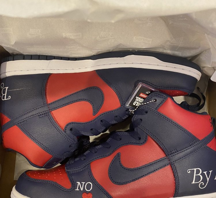 Supreme Nike Dunk High - Red Navy