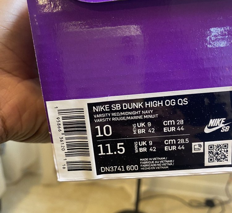 Supreme Nike Dunk High - Red Navy