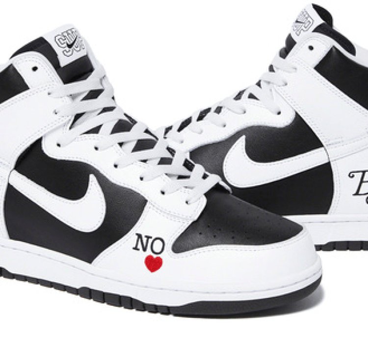 Supreme Nike Dunk High Black White