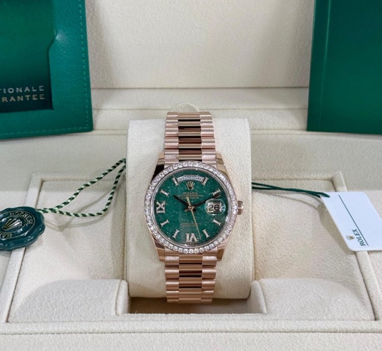 Rolex Day-date 36 Rose Gold Green Aventurine Diamond Bezel 2025