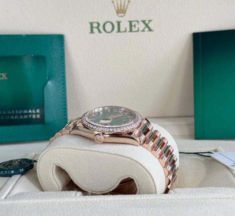Rolex Day-date 36 Rose Gold Green Aventurine Diamond Bezel 2025