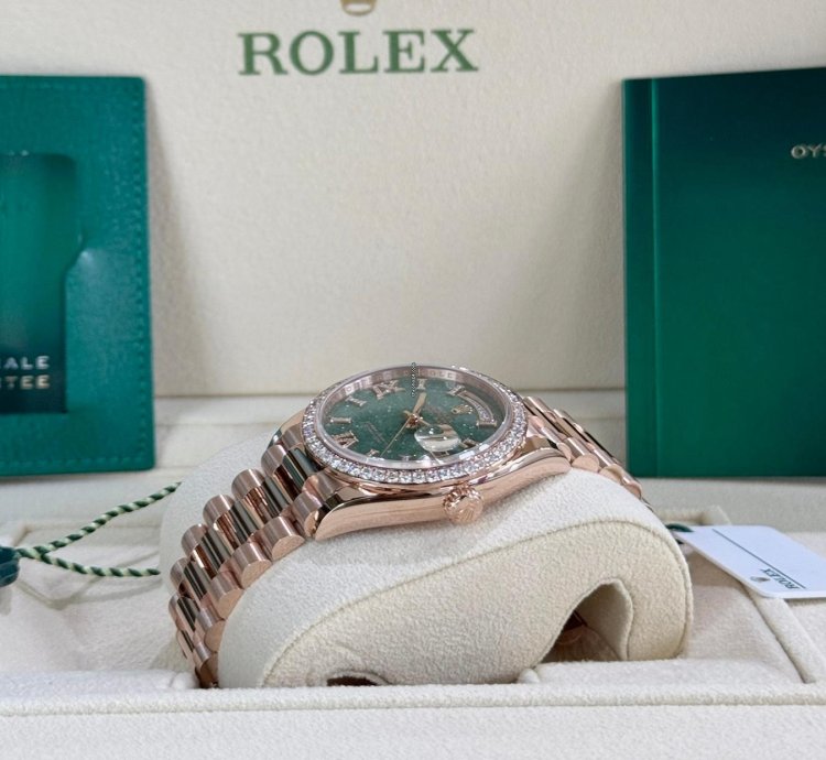 Rolex Day-date 36 Rose Gold Green Aventurine Diamond Bezel 2025