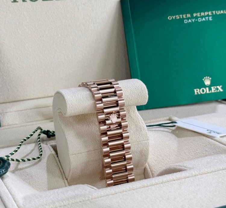 Rolex Day-date 36 Rose Gold Green Aventurine Diamond Bezel 2025
