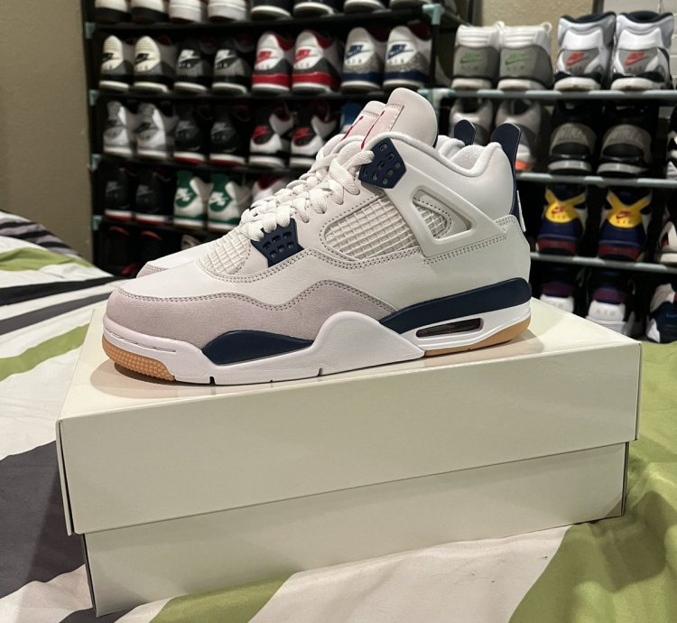 Nike Sb Jordan 4 Navy