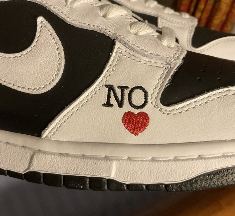 Supreme Nike Dunk High By Any Means Size 10