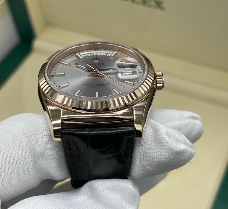 Rolex Day-date 36 Rose Gold Silver Rhodium