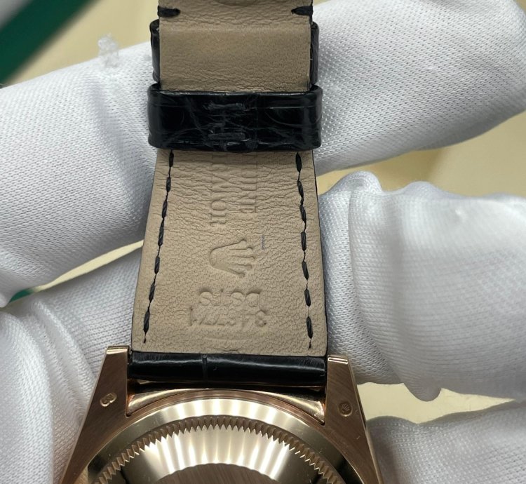 Rolex Day-date 36 Rose Gold Silver Rhodium