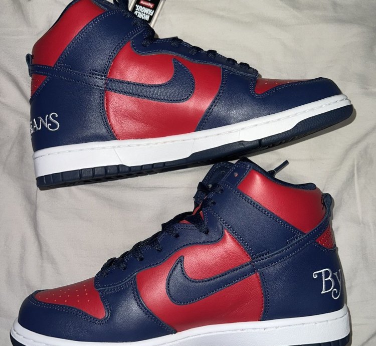 Supreme Nike Dunk High Sb