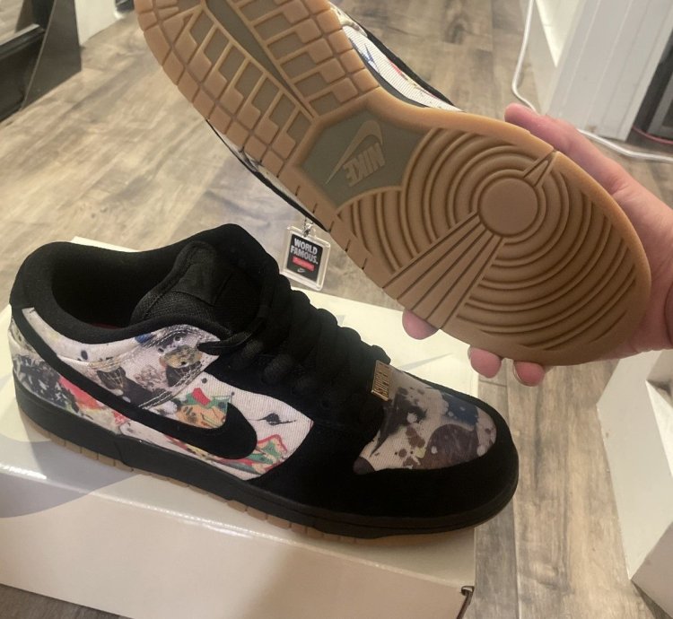 Supreme Nike Dunk Low