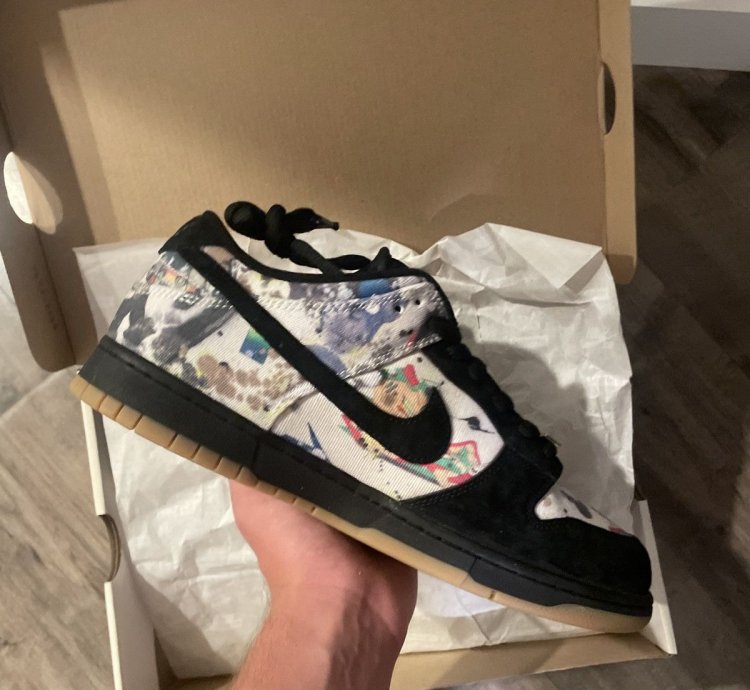 Supreme Nike Dunk Low