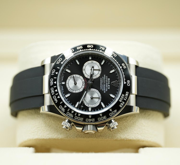 Rolex Daytona 2023 White Gold Daytona Oysterflex Black Dial New Release Box Papers 126519ln