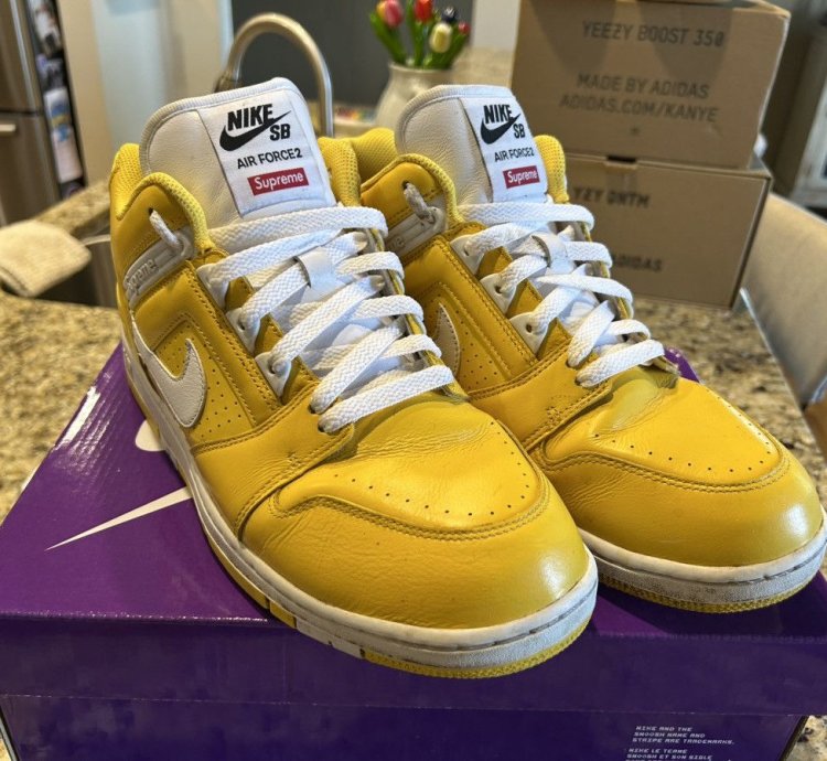Nike Sb Supreme Air Force 2 Yellow