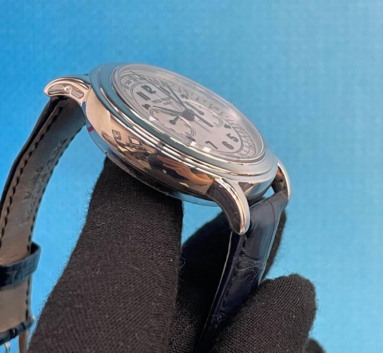 Patek Philippe Chronograph 5070g-001 White Gold Chronograph