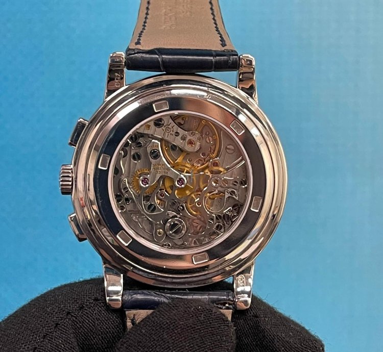 Patek Philippe Chronograph 5070g-001 White Gold Chronograph
