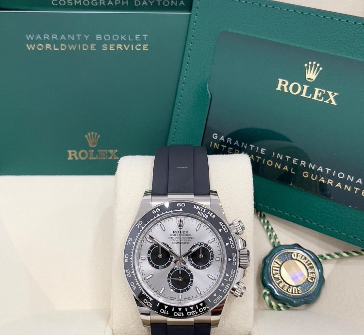 Rolex Daytona 2024 Daytona 126519 Ghost Oysterflex Silver Dial Unworn