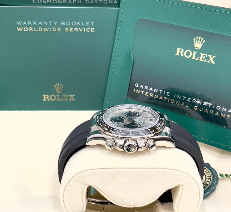 Rolex Daytona 2024 Daytona 126519 Ghost Oysterflex Silver Dial Unworn