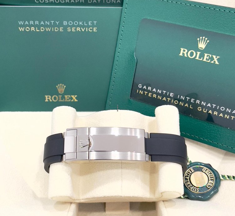 Rolex Daytona 2024 Daytona 126519 Ghost Oysterflex Silver Dial Unworn