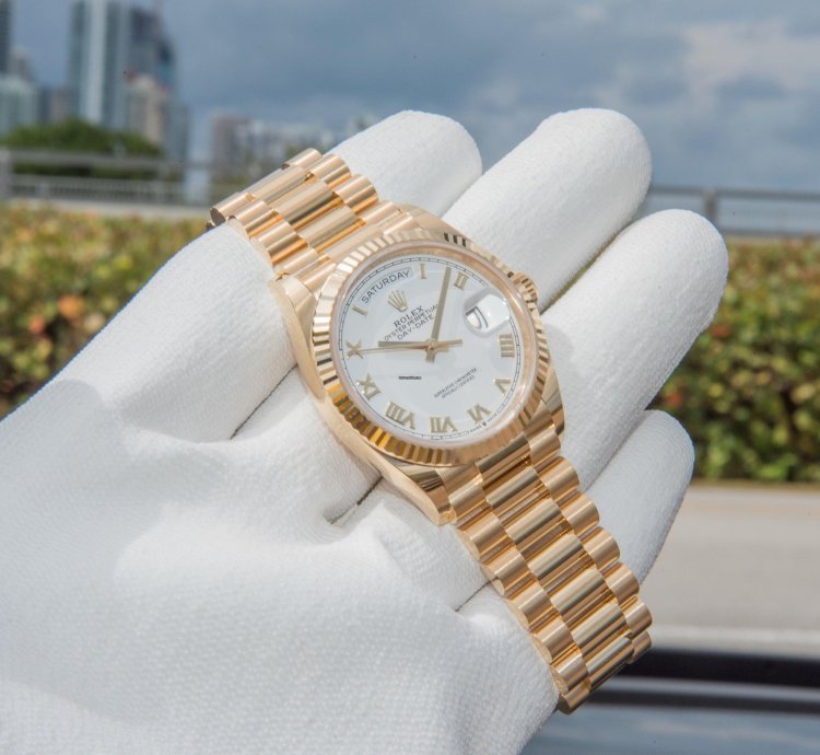 Rolex Day-date 36 Unworn 2023 Day-date 36mm White Roman Dial 128238