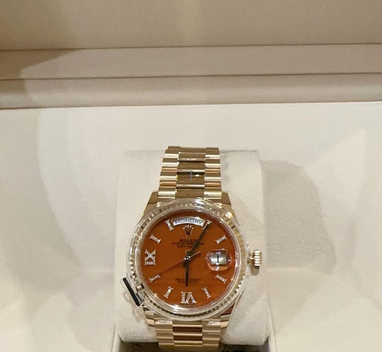 Rolex Day-date 36 Unworn 2024 Day-date 36mm 128238-0088 Carnelian Dial