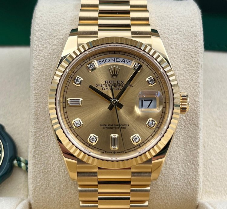 Rolex Day-date 36 Unworn Day-date 36mm Champagne Diamond Dial Yellow Gold Bracelet 128238 Box Paper 2023
