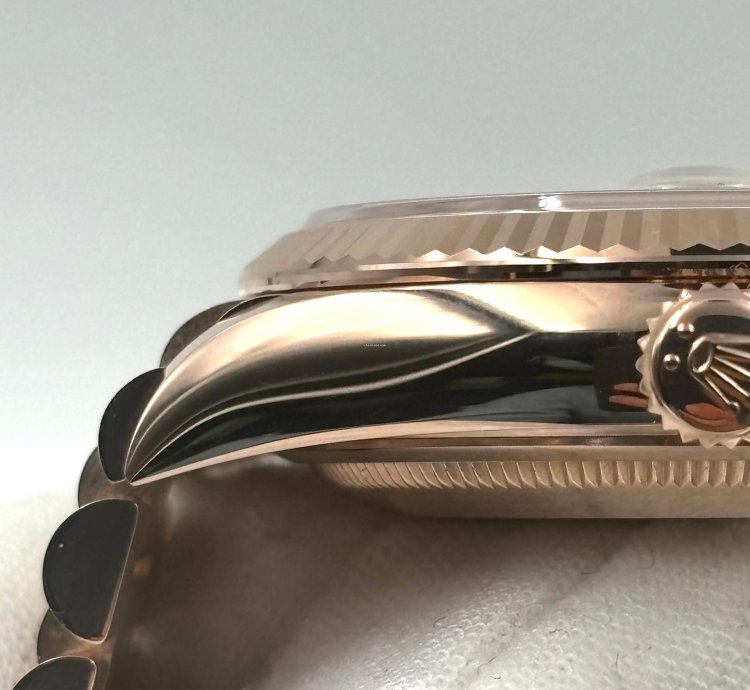 Rolex Day-date 36 Unworn Day-date 36mm White Roman Dial Rose Gold Bracelet 128235 Box Papers 2024