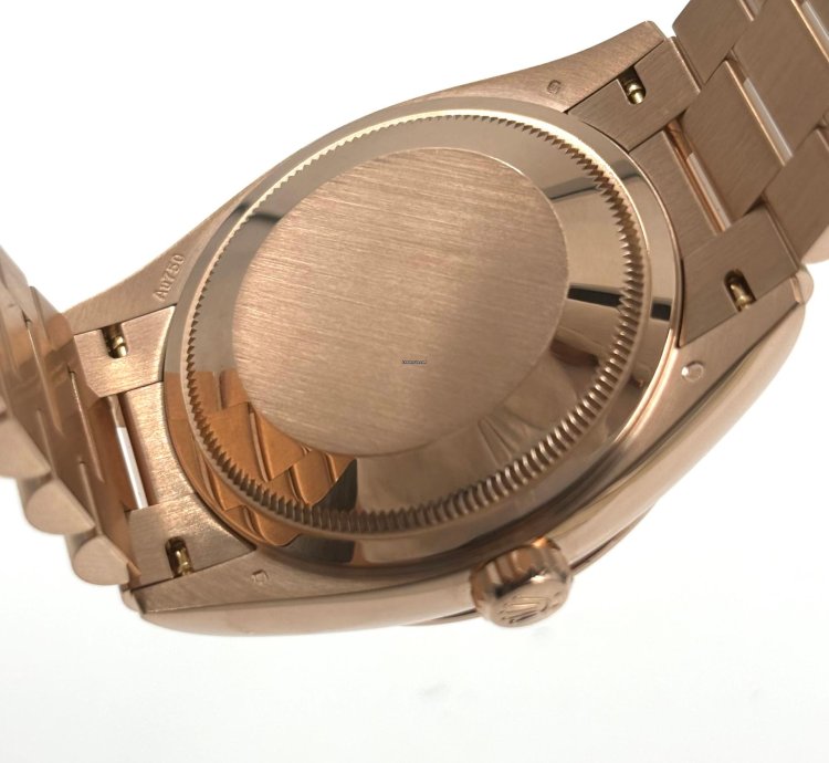 Rolex Day-date 36 Unworn Day-date 36mm White Roman Dial Rose Gold Bracelet 128235 Box Papers 2024